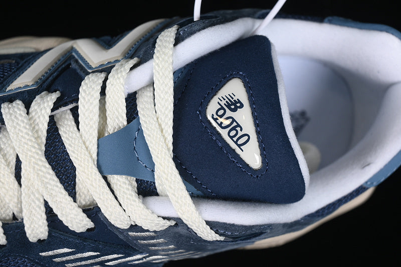 New Balance 9060 [U9060EEF]