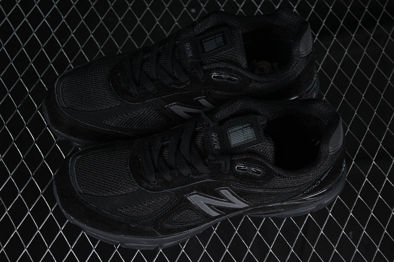 New Balance 990v4 [M990BB4]