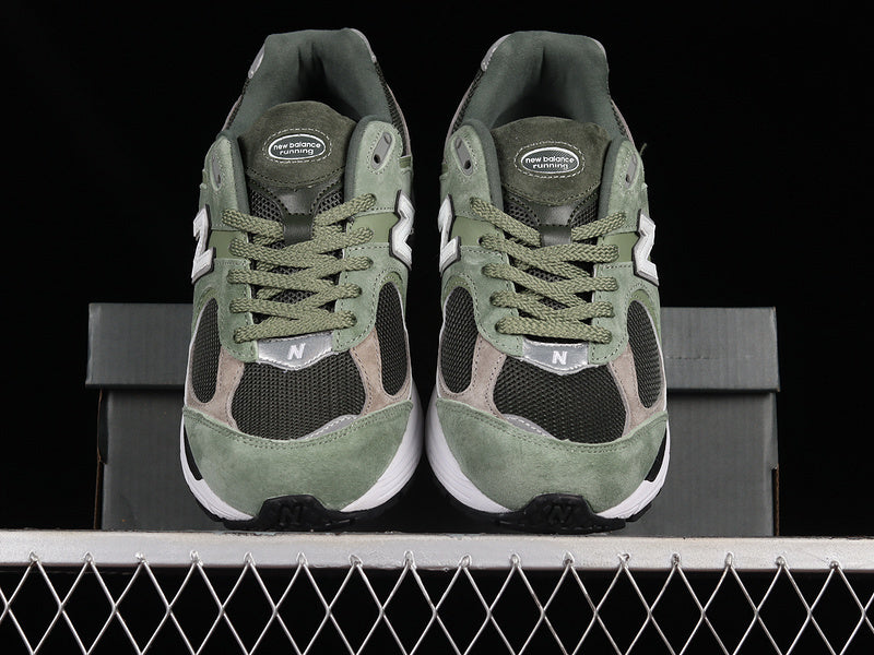 New Balance 2002R [ML2002RG1]