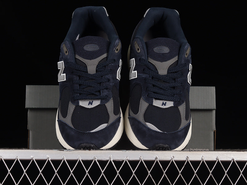 New Balance 2002R [M2002RCA]