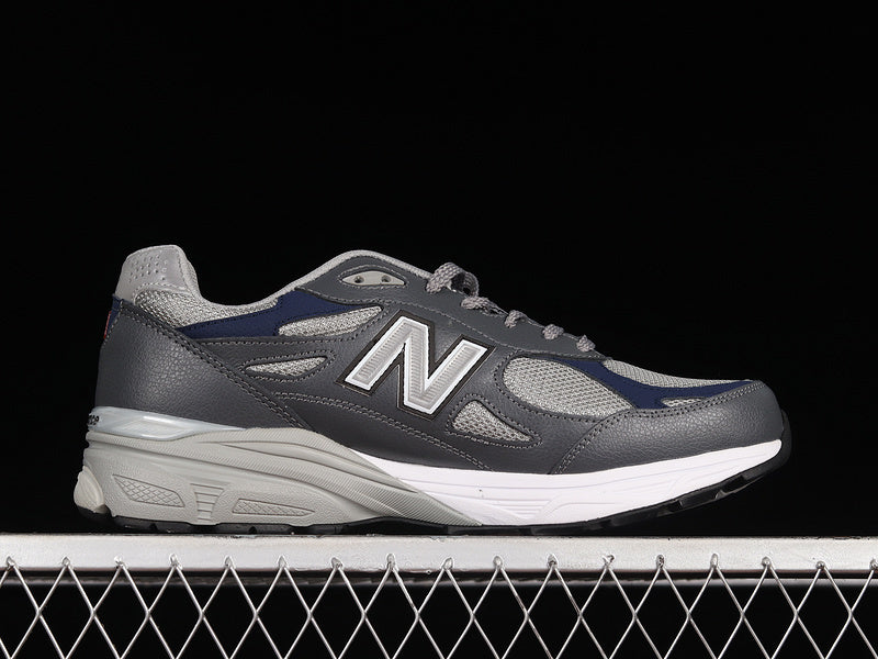 New Balance 990v3 [M990GJ3]