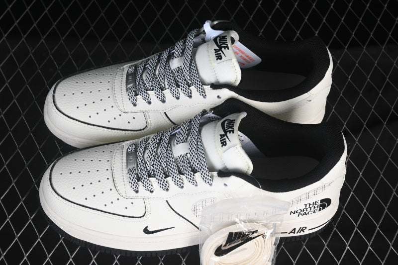 Nike Air Force 1 ’07 Low [JP8028-007]