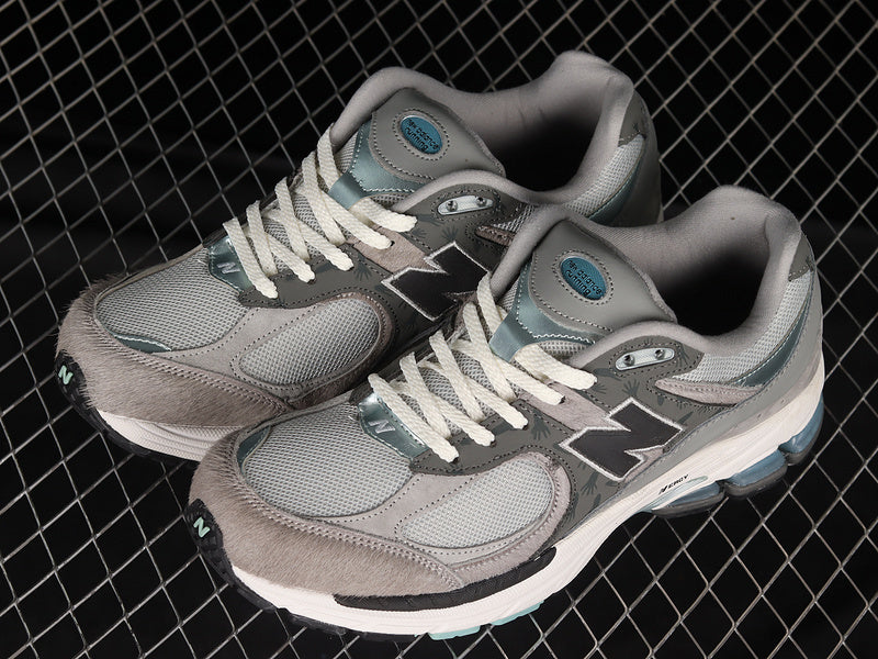 New Balance Atmos x 2002R “Shibuya Rat” [M2002RAT]