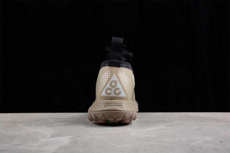 Nike ACG Mountain Fly GORE-TEX [CT2904-200]