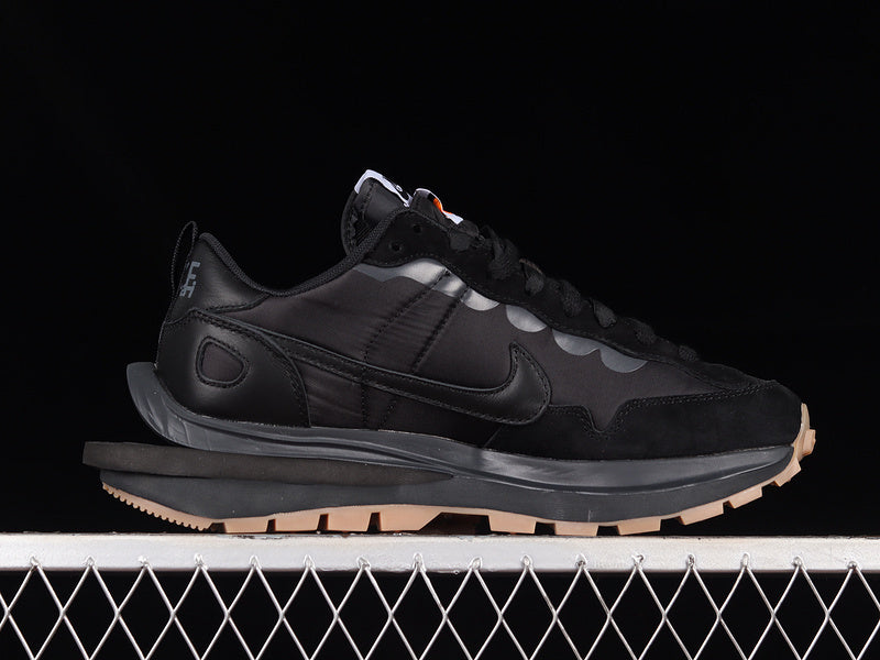 Nike x Sacai VaporWaffle [DD1875-001]