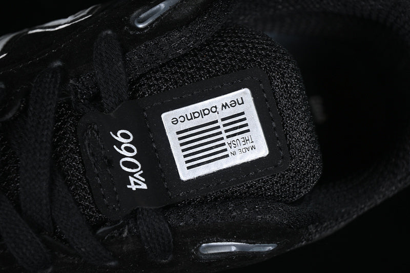 New Balance 990v4 [M990BK4]