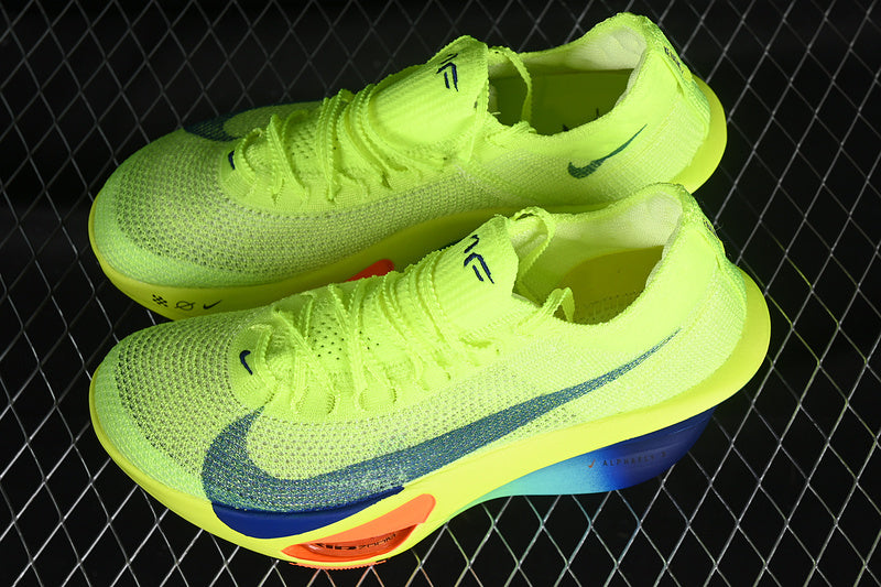 Nike Alphafly 3 [FD8311-700]