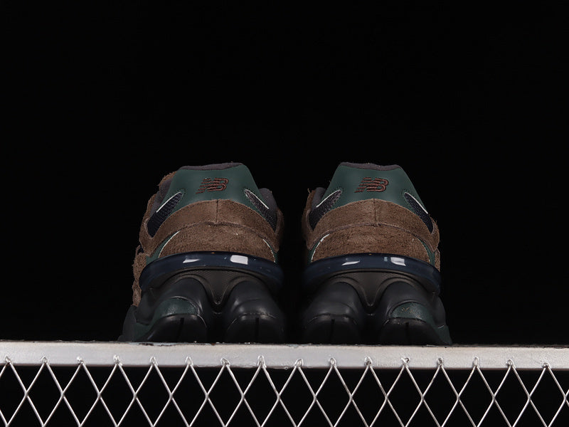 New Balance 9060 [U9060OUT]