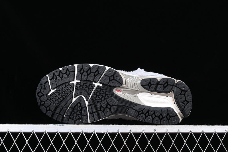 New Balance 2002R Protection Pack [M2002RDM]