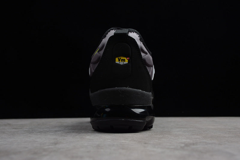 Nike Air VaporMax Plus [924453-009]