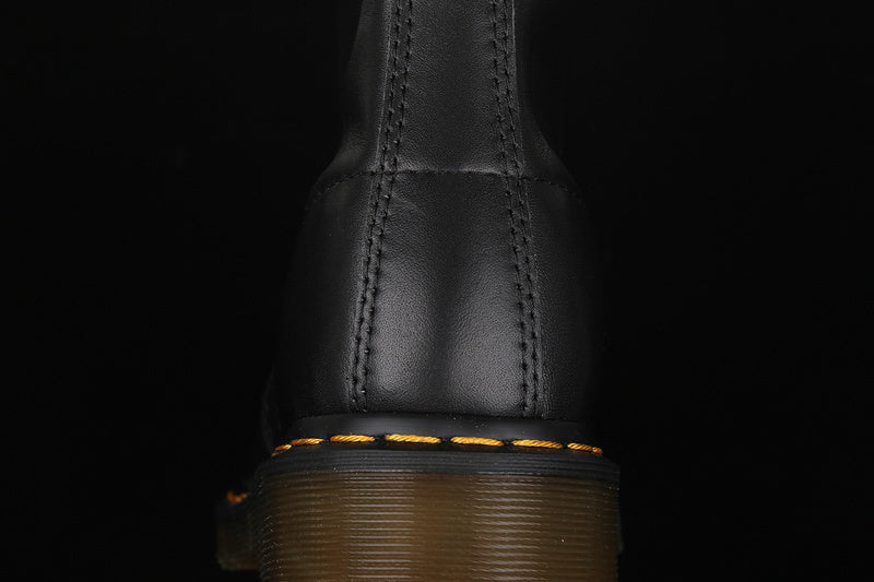 Dr. Martens 1460 Martin Boots [11822002]