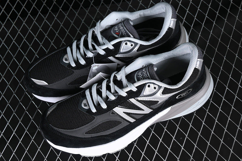 New Balance 990v6 [M990BK6]
