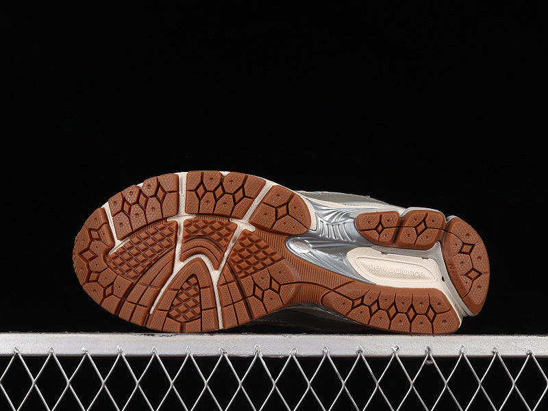 New Balance Atmos x 2002R “Oasis” [M2002RAM]