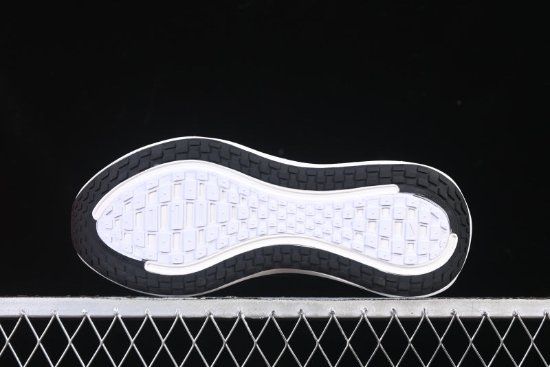Nike Air Zoom Vomero Plus [HV8150-002]