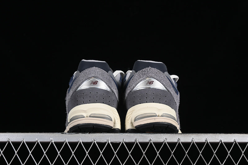 New Balance 2002R [M2002REL]
