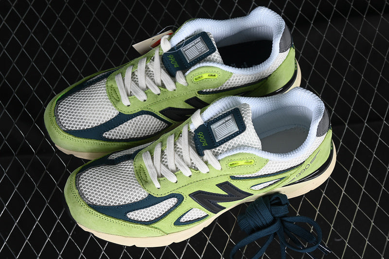 New Balance 990v4 [M990NB4]
